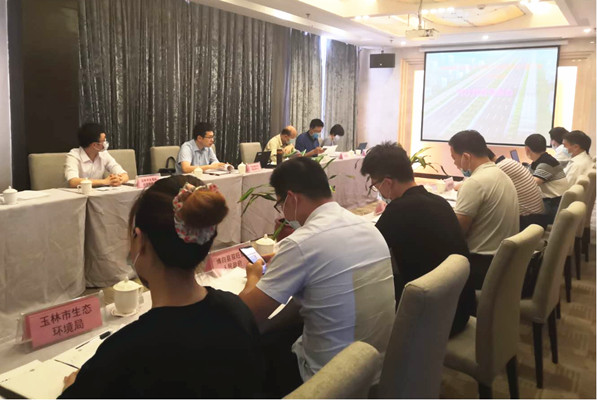 自治區(qū)工程咨詢中心組織召開《G241博白松旺至龍?zhí)懂a(chǎn)業(yè)園改擴(kuò)建工程（白平產(chǎn)業(yè)園段）可行性研究報(bào)告》評估會議