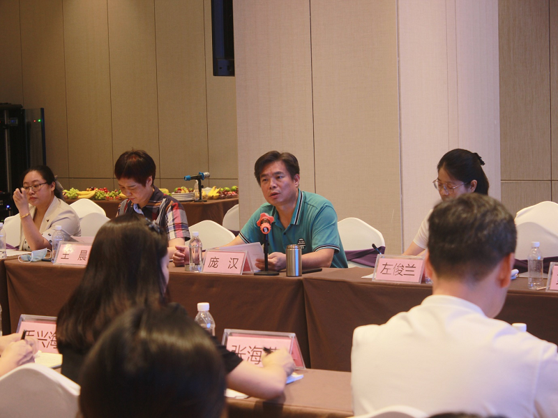 一家人一條心一起拼！ 龐漢赴控股公司廣西建信開展工作調(diào)研